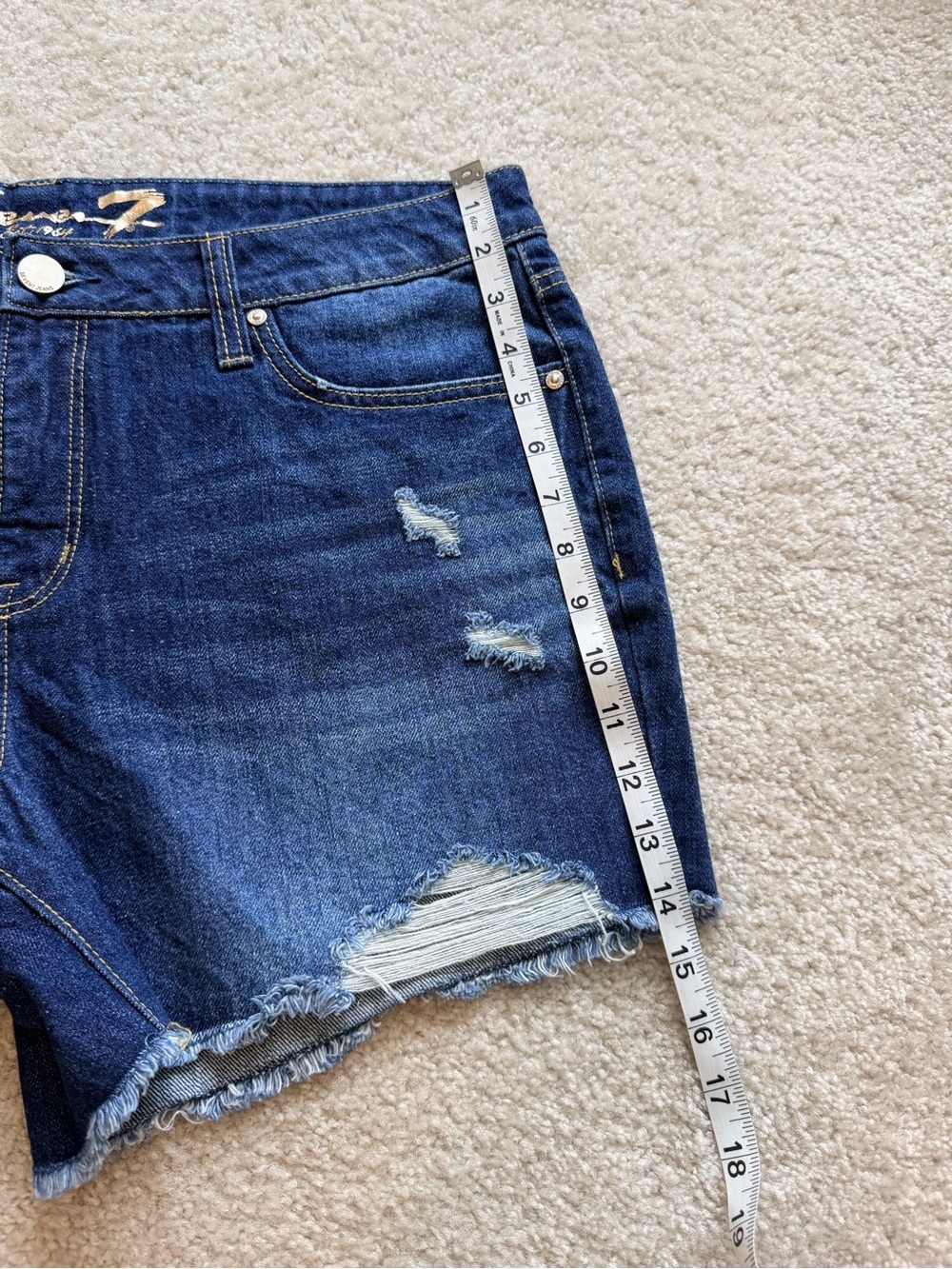 Seven7 Weekend Casual Distressed Denim Jean Shorts 100% Cotton Size 12 - Picture 4 of 13